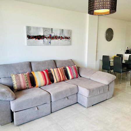 2-Bedroom-Apartment With A Terrace, Pool, Gym Málaga Exterior foto
